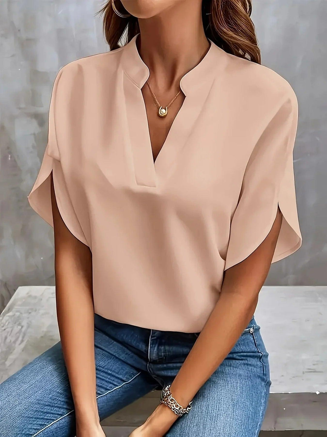 Thalia | Woman’s Sophisticated Blouse with Tailored Design